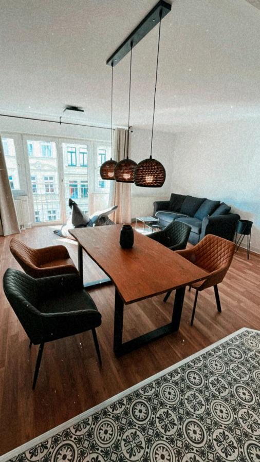 Apartamento Schoene, Neu Sanierte Unterkunft In Belebter Region Leipzig Exterior foto