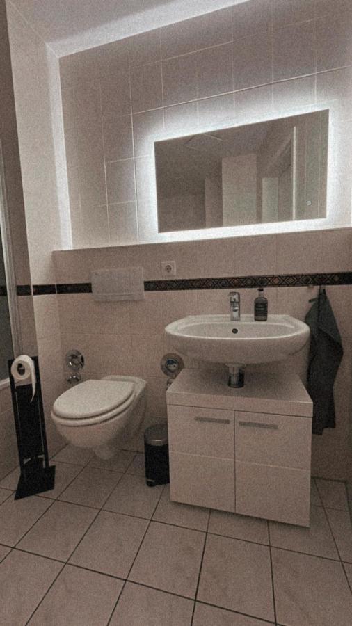 Apartamento Schoene, Neu Sanierte Unterkunft In Belebter Region Leipzig Exterior foto